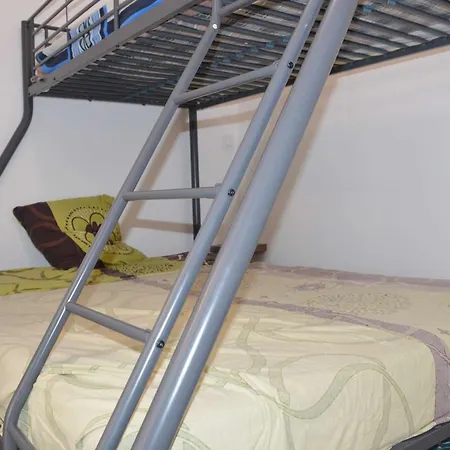 Appartement Np070-e3-732, 2 Pièces 1 Chambre, *